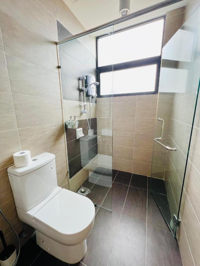 Friends & Family Apartment At Midhill Genting 8Pax Free Wifi Genting Highlands Exterior photo